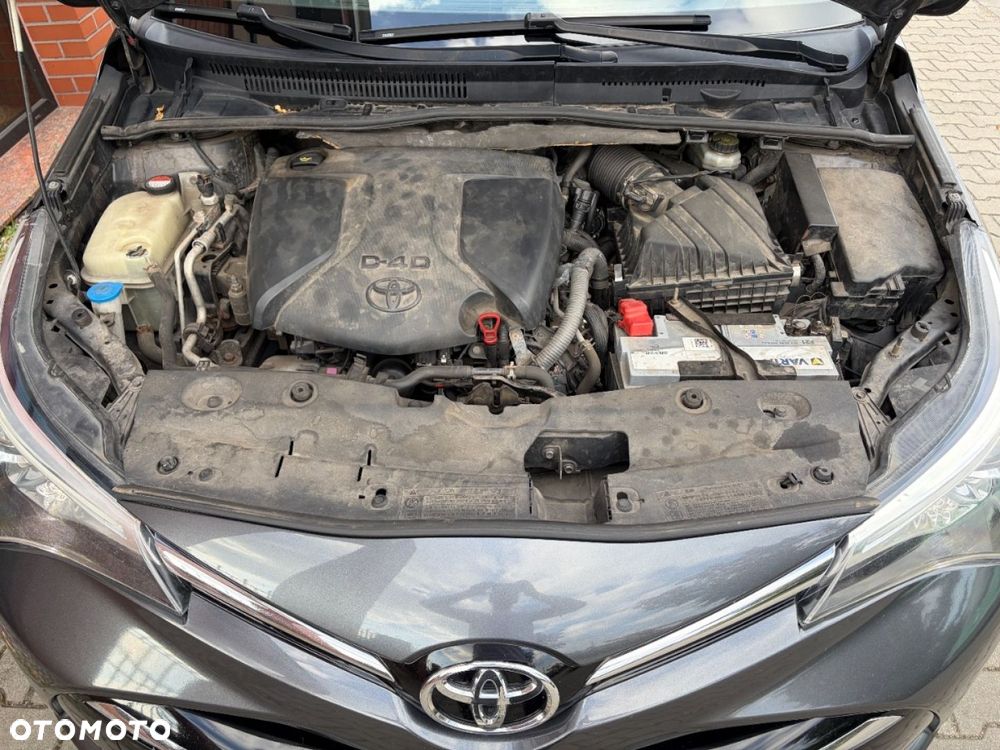 Toyota Avensis - 23