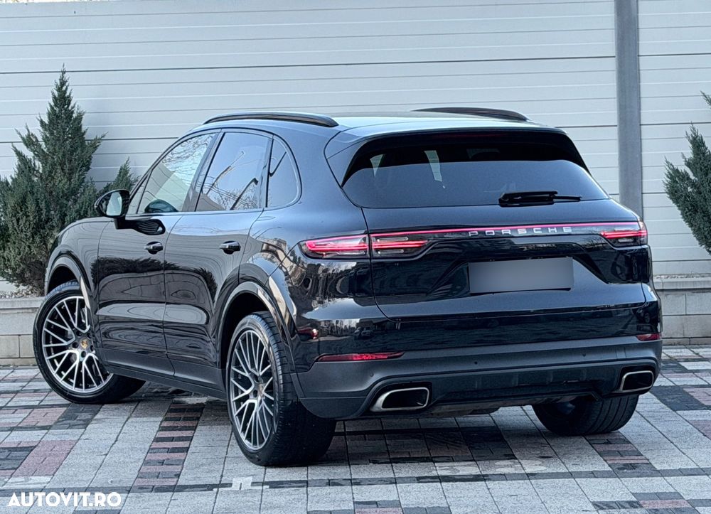 Porsche Cayenne - 17