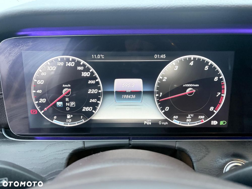 Mercedes-Benz Klasa E 400 7G-TRONIC - 18