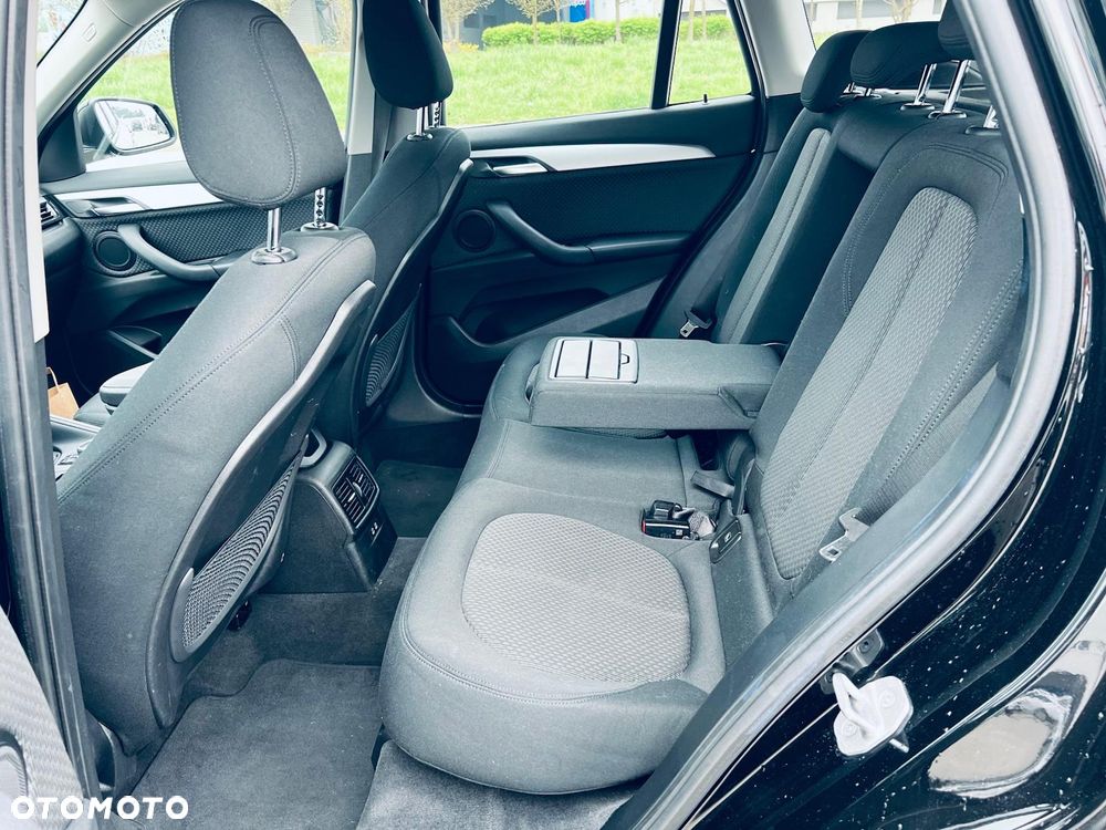 BMW X1 sDrive18i - 6