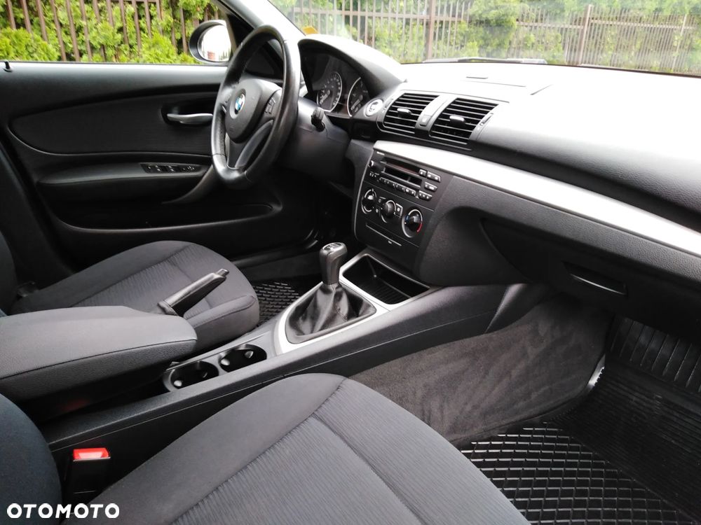 BMW Seria 1 118d DPF - 29