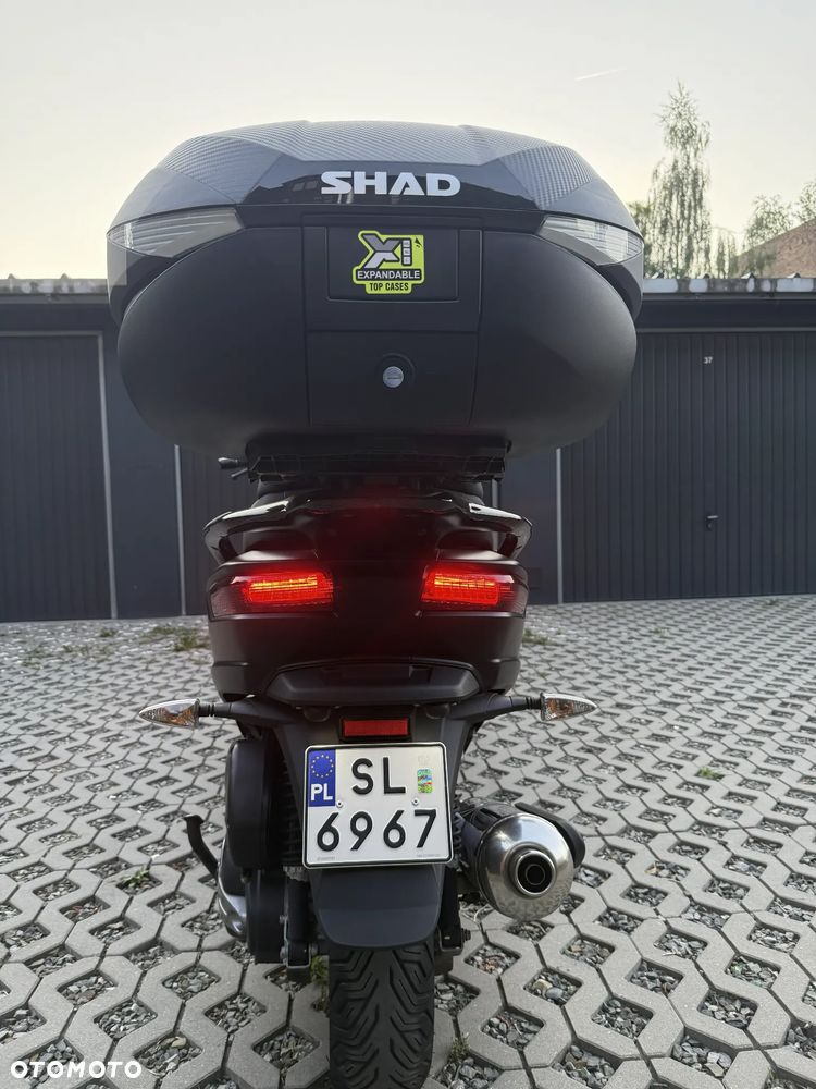 Piaggio MP-3 - 7