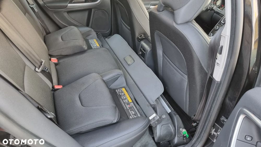 Volvo V60 D3 Geartronic Momentum - 11