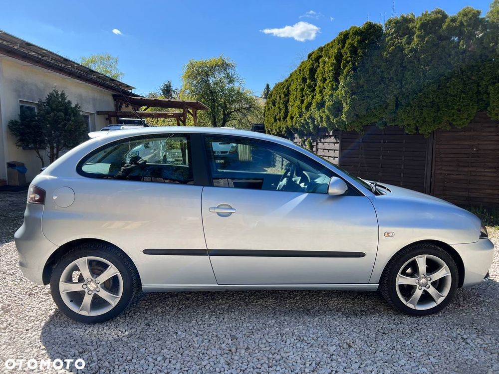 Seat Ibiza SC 1.4 16V Entry - 3