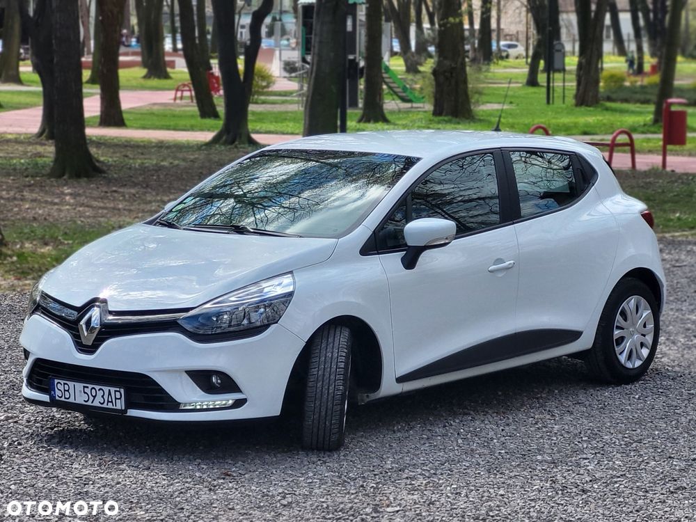 Renault Clio - 2
