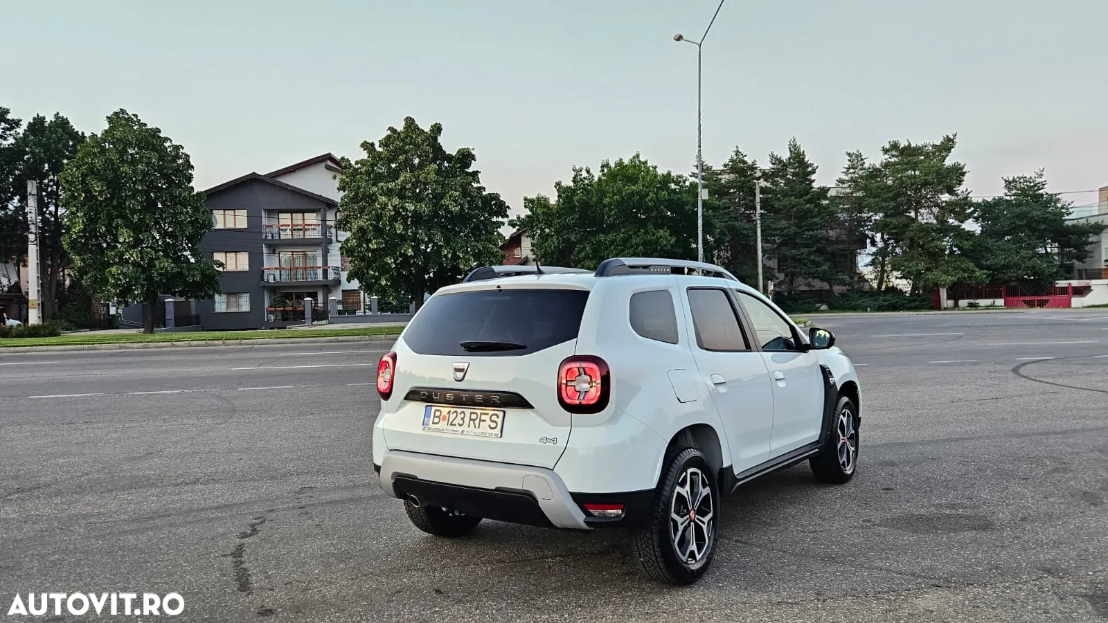 Dacia Duster 1.5 Blue dCi 4WD SL Techroad - 11