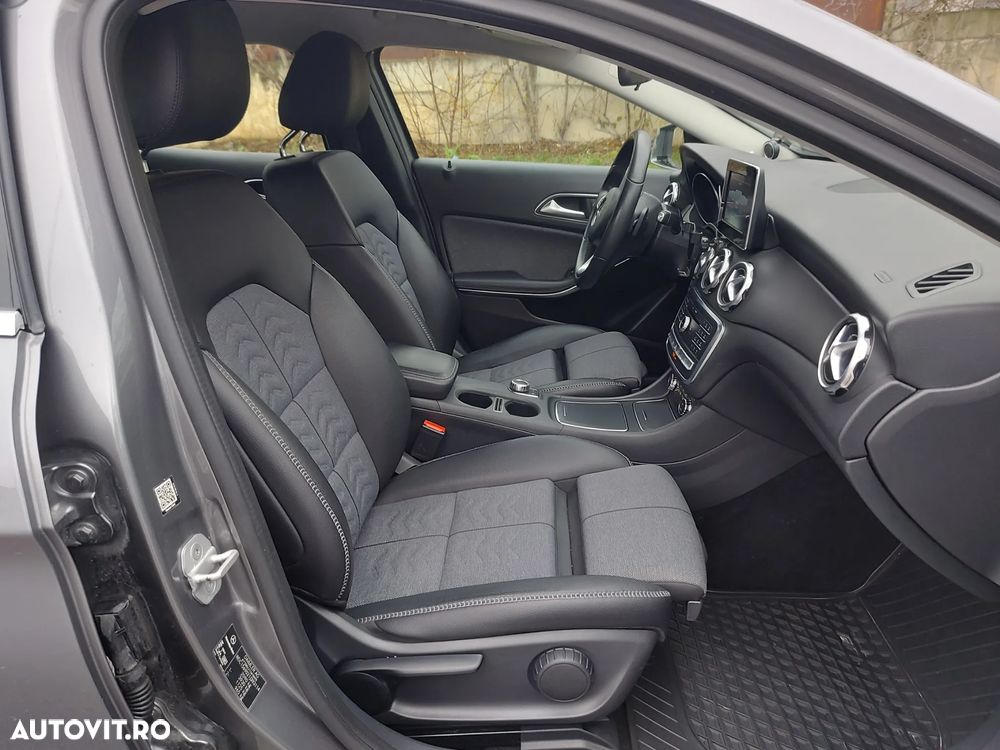 Mercedes-Benz GLA 200 d 4MATIC Aut. - 11