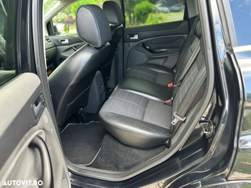 Ford Kuga 2.0 TDCi 4x4 Aut. Individual - 32