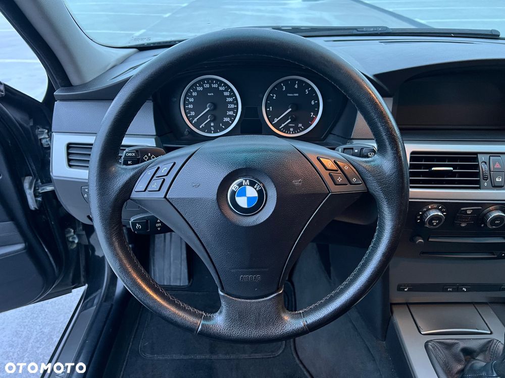 BMW Seria 5 - 16