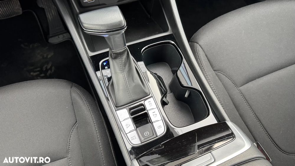 Hyundai Tucson 1.6 CRDi 48V-Hybrid 2WD DCT Select - 11