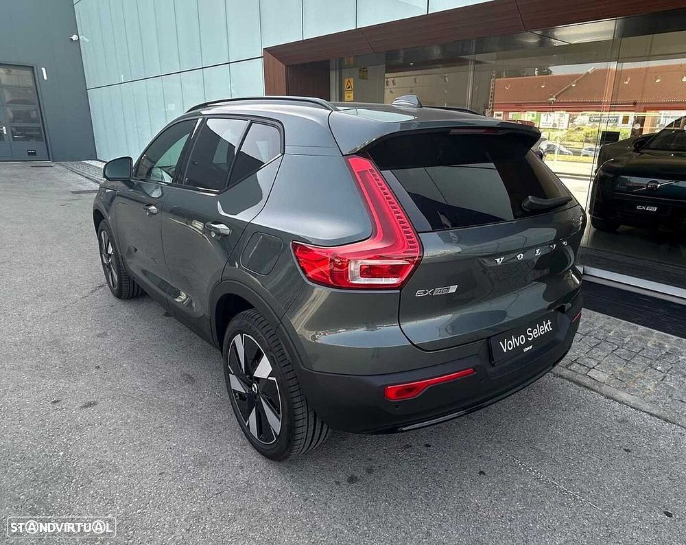 Volvo EX 40 — fotografia 11