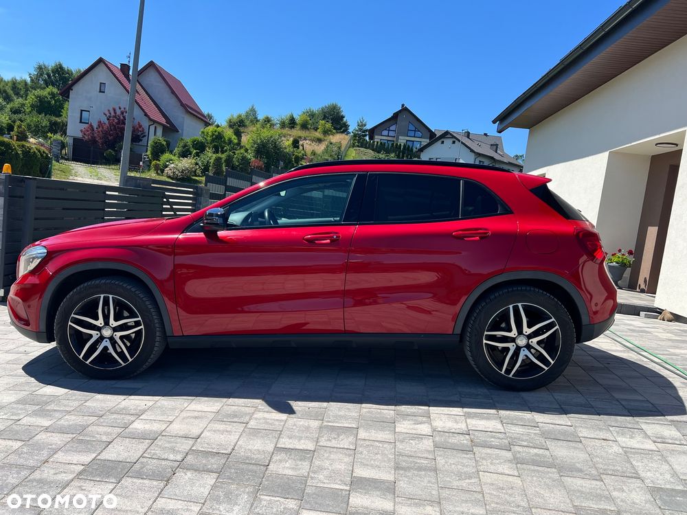 Mercedes-Benz GLA 250 4-Matic - 3
