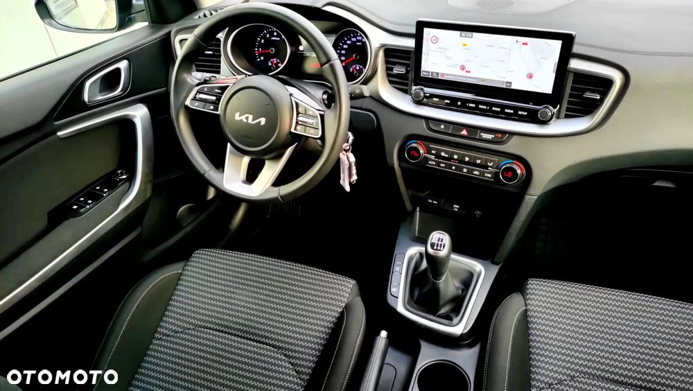 Kia XCeed 1.5 T-GDI M - 15