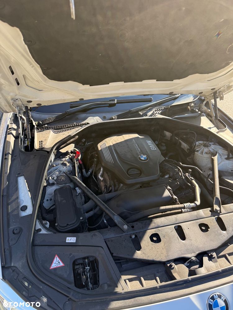 BMW Seria 5 520d Luxury Line - 8