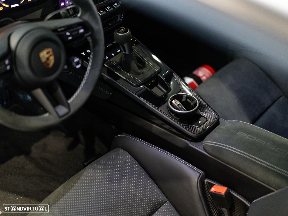 Porsche 911 (992) GT3 PDK - 35