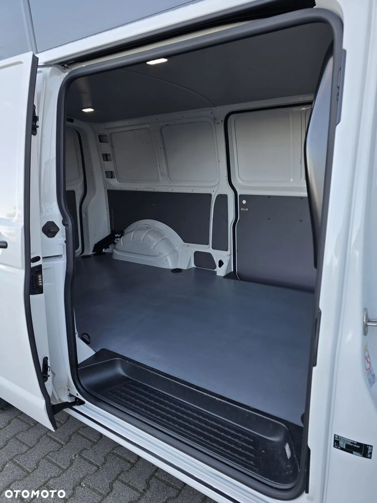 Volkswagen TRANSPORTER T6.1 - 20