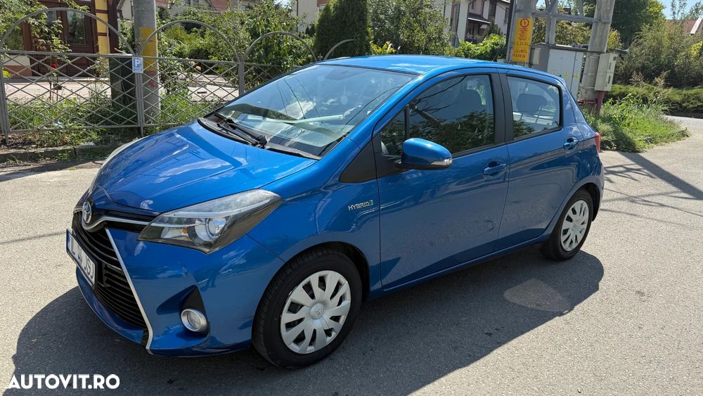 Toyota Yaris 1.5 VVT-i HSD Luna - 3