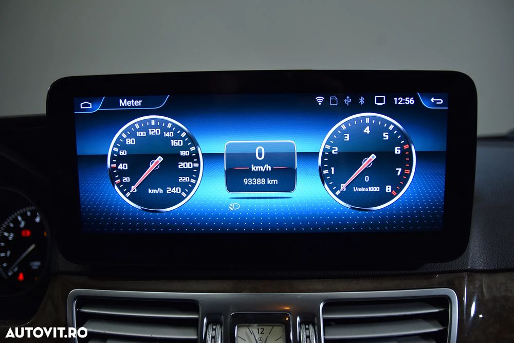 Mercedes-Benz E 250 7G-TRONIC - 23