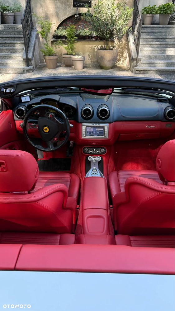 Ferrari California F1 DCT - 10