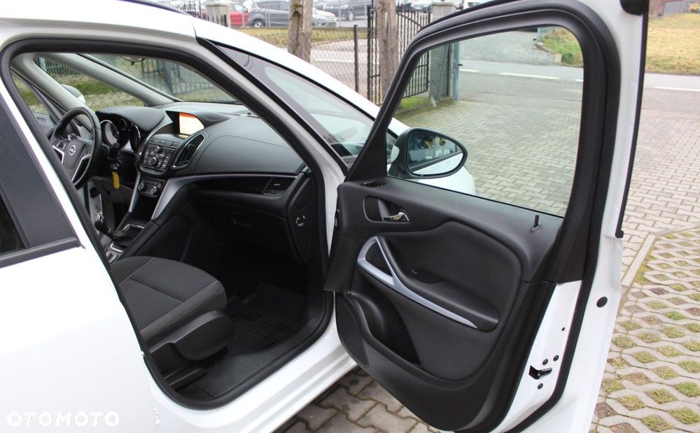 Opel Zafira - 17