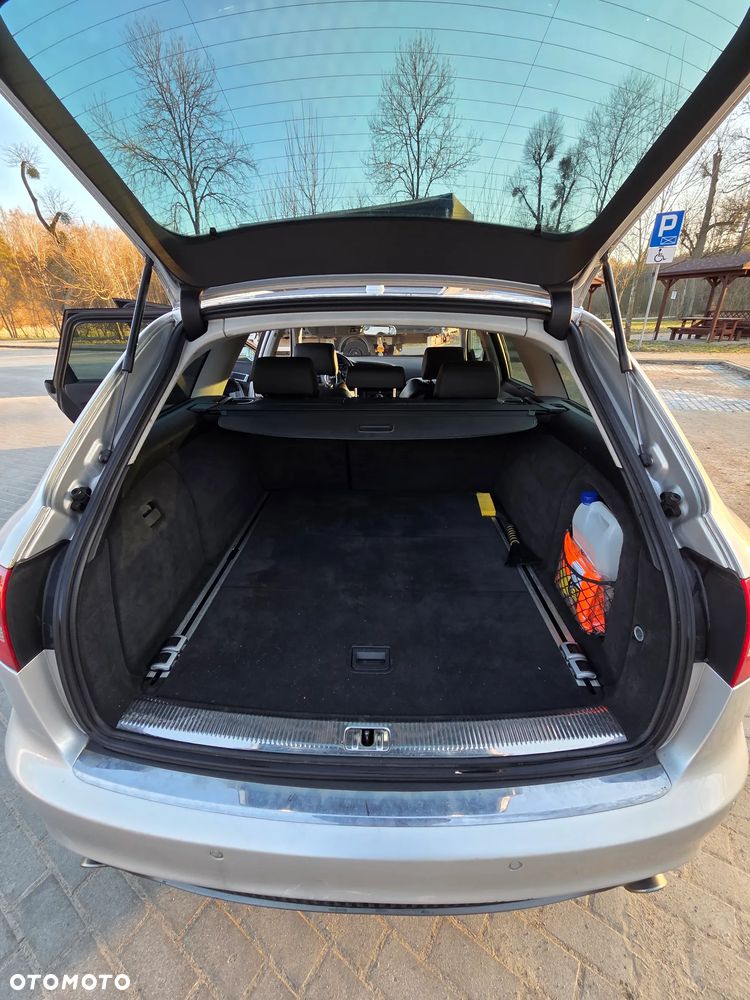 Audi A6 Avant 3.0 TDI DPF quattro tiptronic - 16