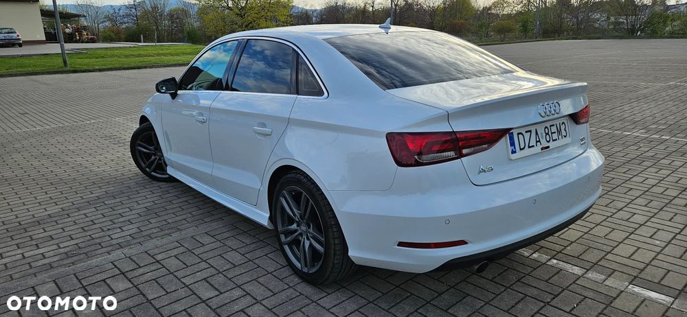 Audi A3 Limousine 1.6 TDI (clean diesel) S line Sportpaket - 2