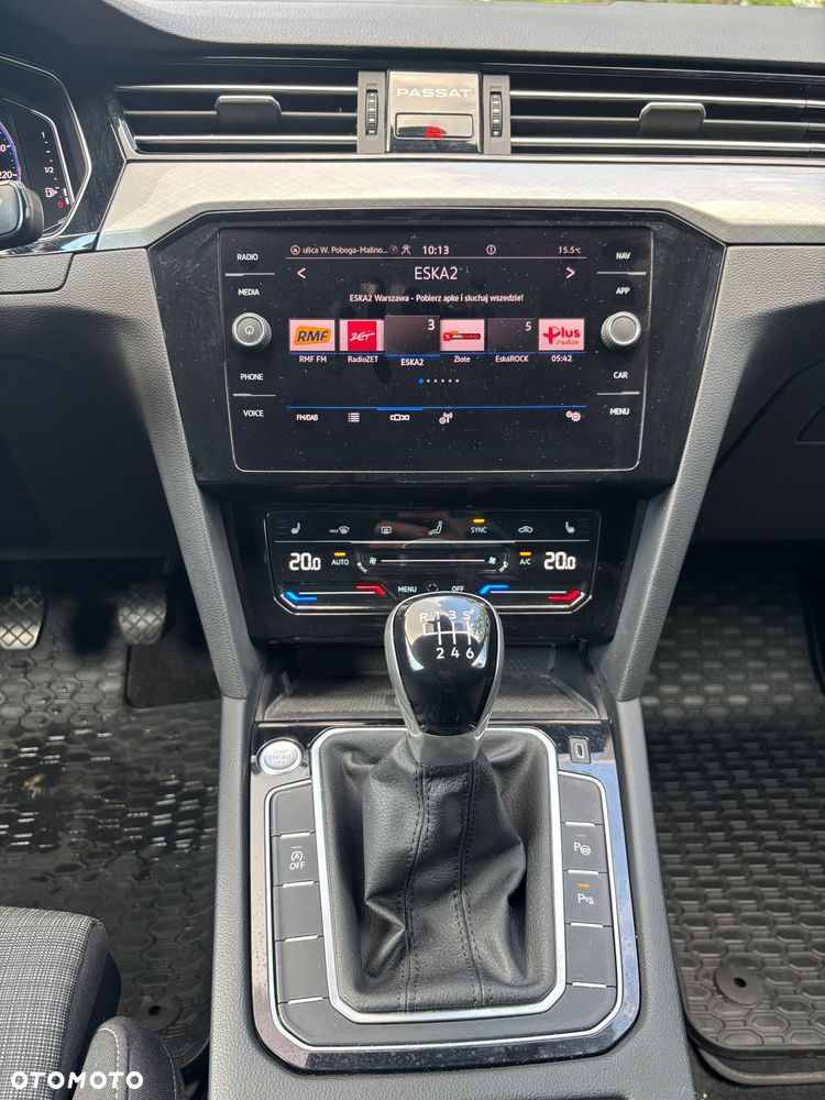 Volkswagen Passat 1.5 TSI EVO Business - 10