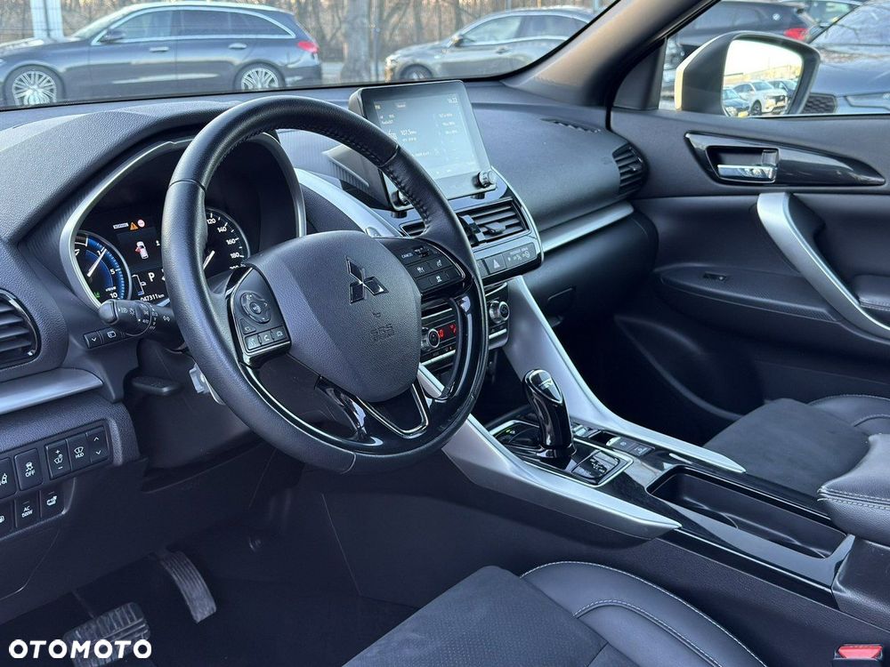 Mitsubishi Eclipse Cross - 10