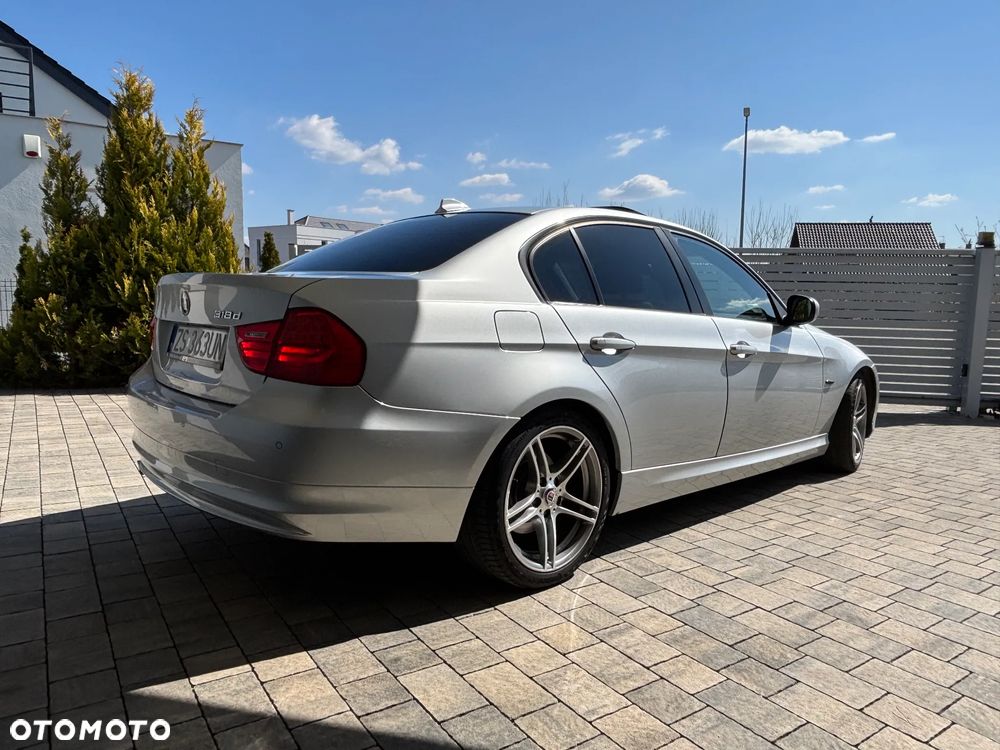 BMW Seria 3 318d DPF Edition Exclusive - 6