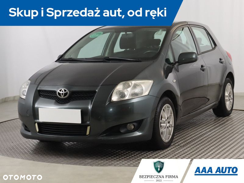 Toyota Auris - 2