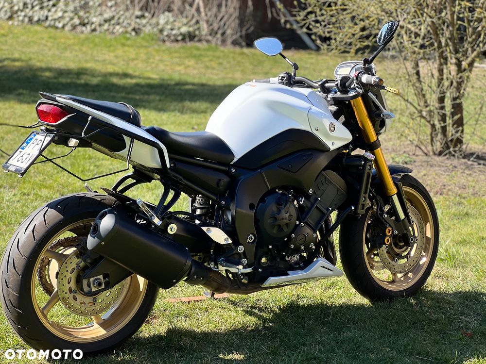 Yamaha FZ8 - 15