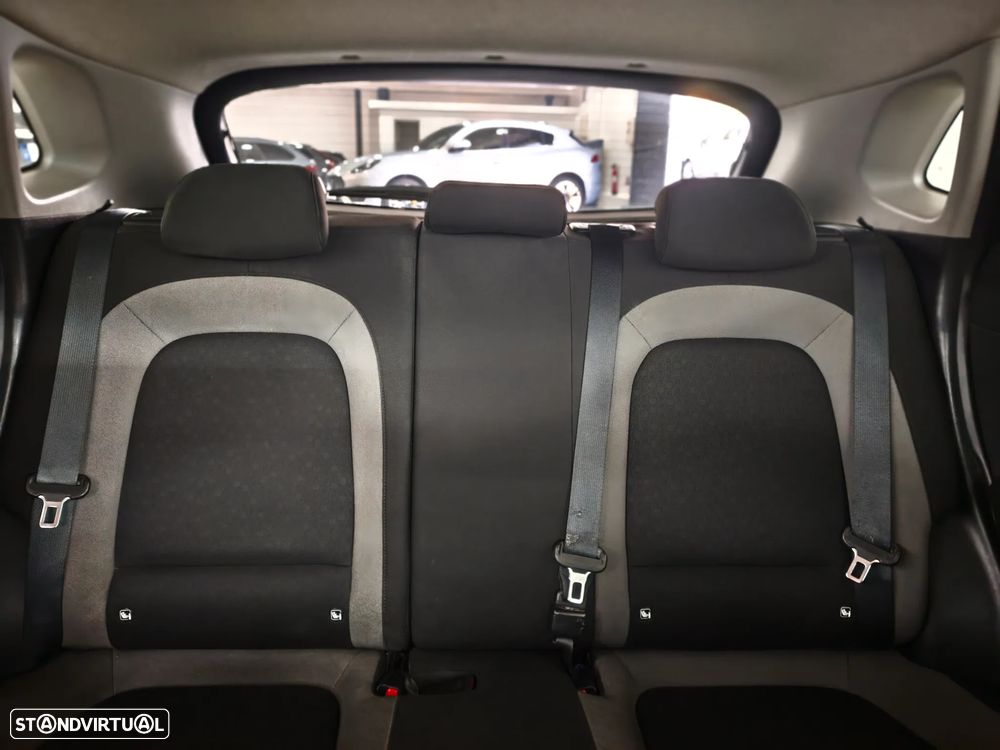 Hyundai Kauai 1.6 CRDi Premium - 23