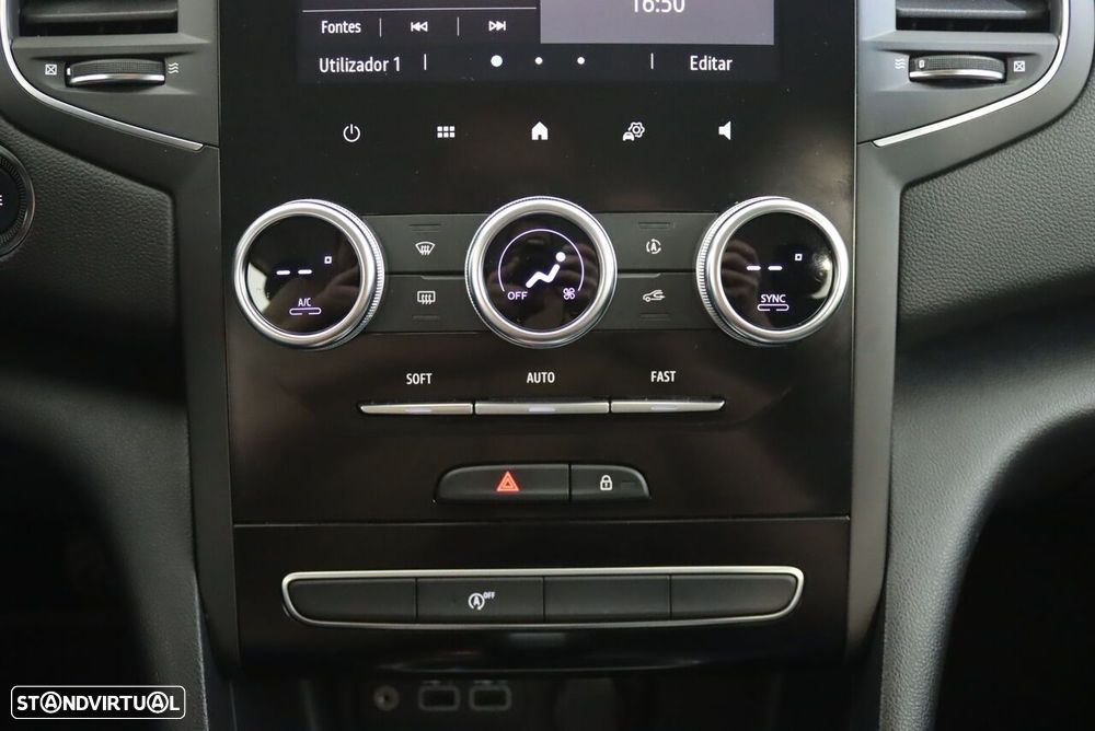 Renault Mégane Sport Tourer 1.5 Blue dCi Equilibre EDC - 22