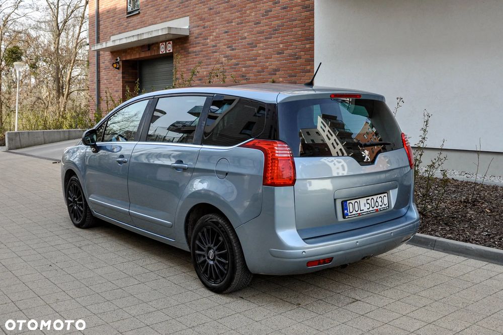 Peugeot 5008 - 3