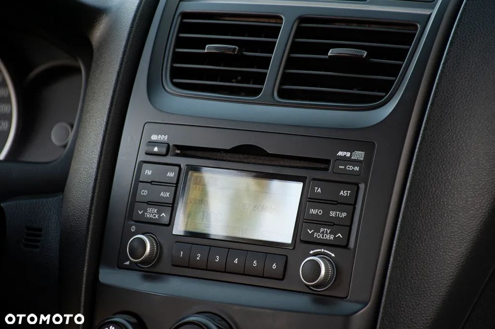 Kia Sportage 2.0 2WD Attract - 25