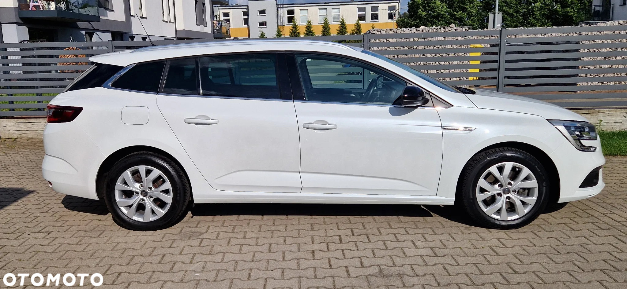Renault Megane 1.3 TCe FAP Intens - 11