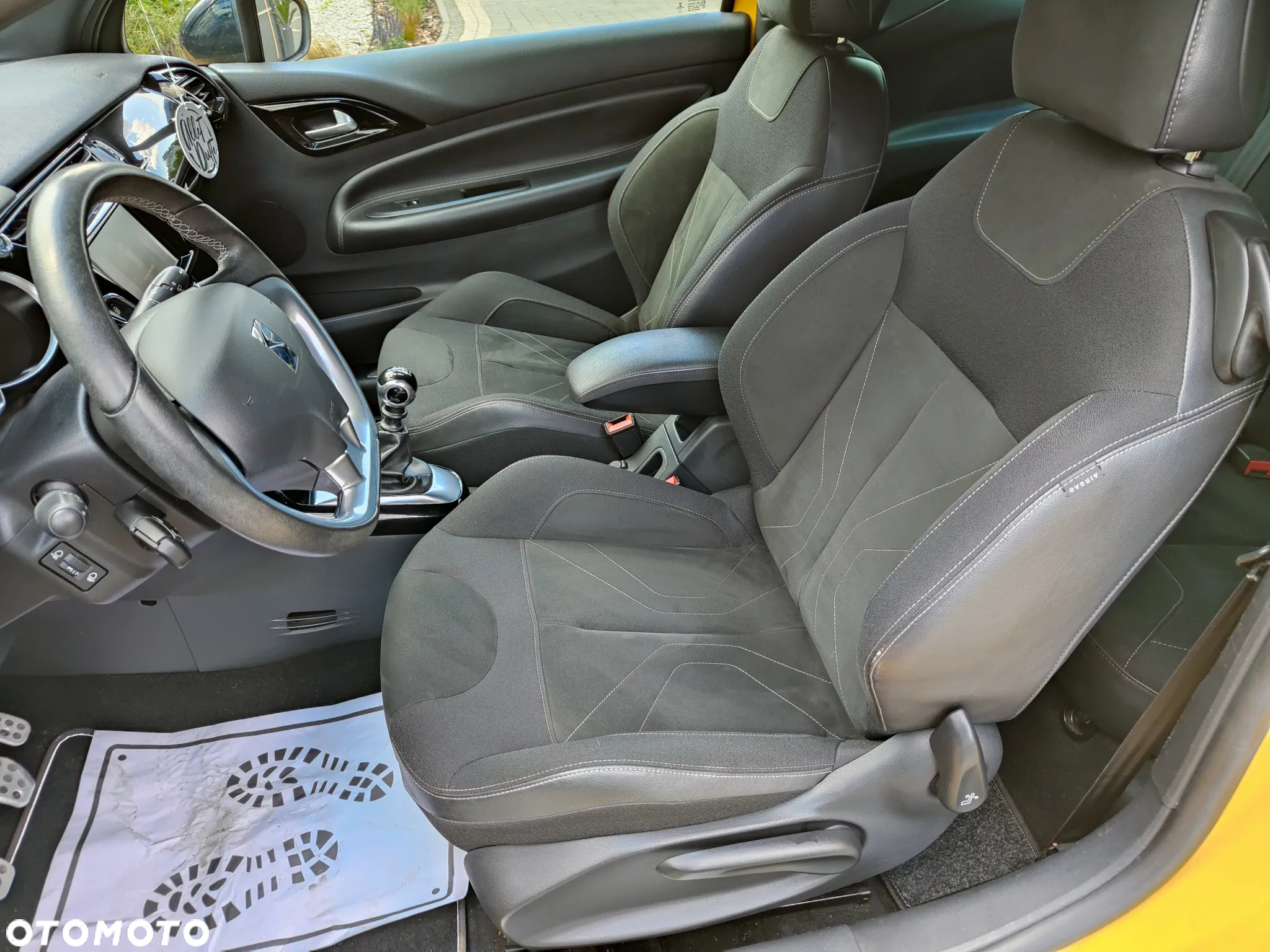Citroën DS3 PureTech 130 Start & Stop SportChic - 18