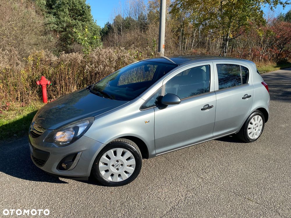 Opel Corsa 1.2 16V Cosmo - 2
