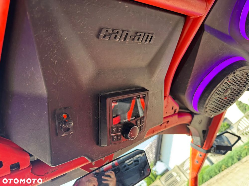 Can-Am Maverick - 9
