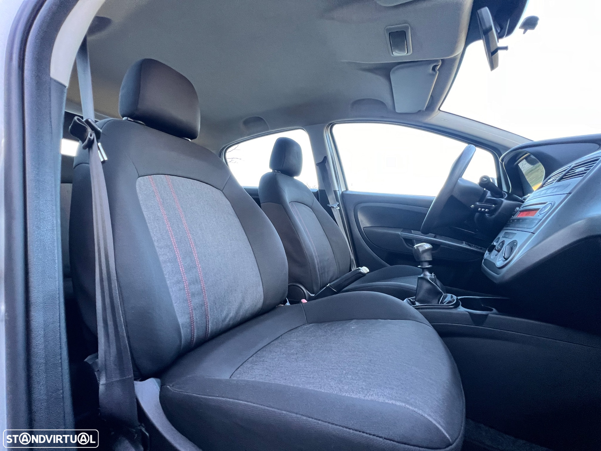 Fiat Punto 1.2 Young II S&S - 21