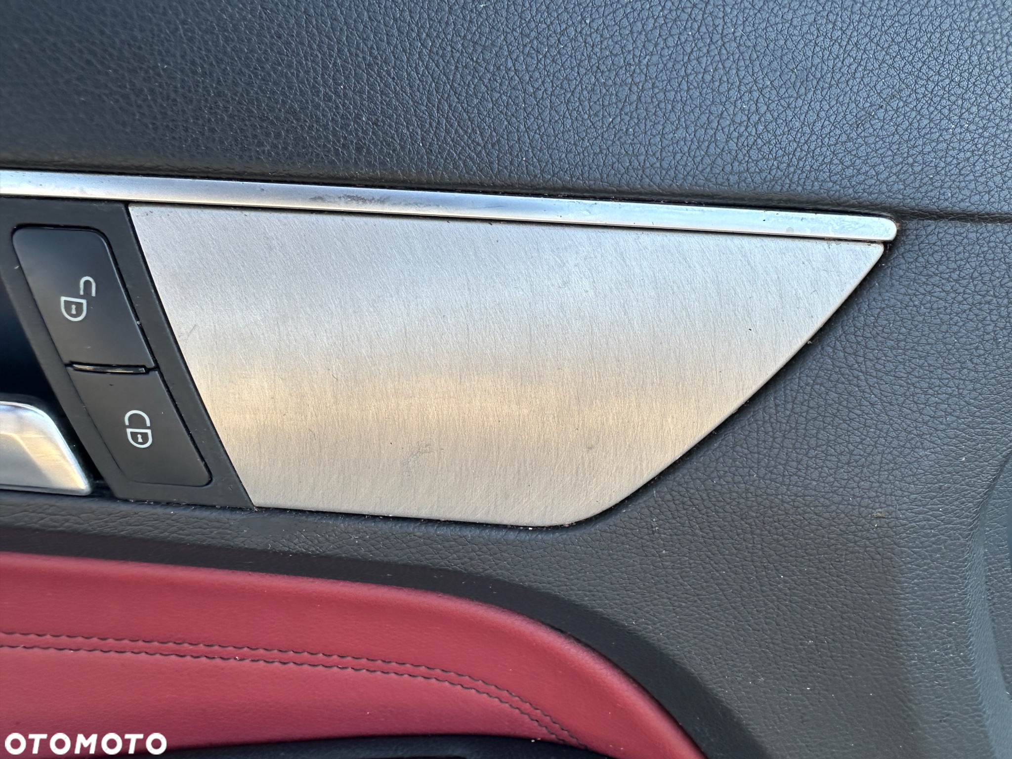 MERCEDES E 207 boczek tapicerka drzwi dekor listwa CABRIO coupé - 6