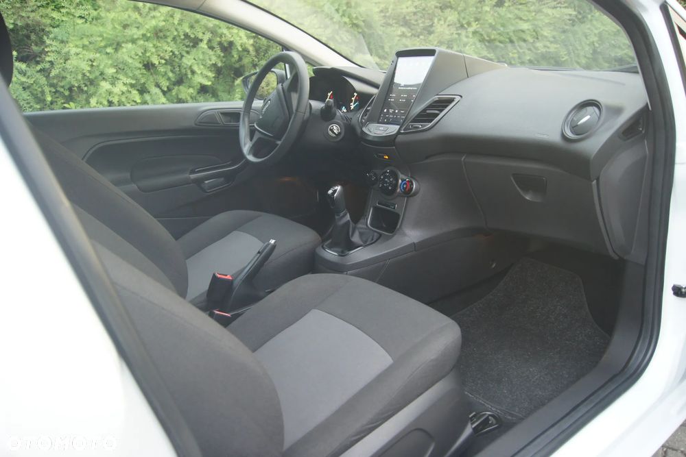 Ford Fiesta - 5