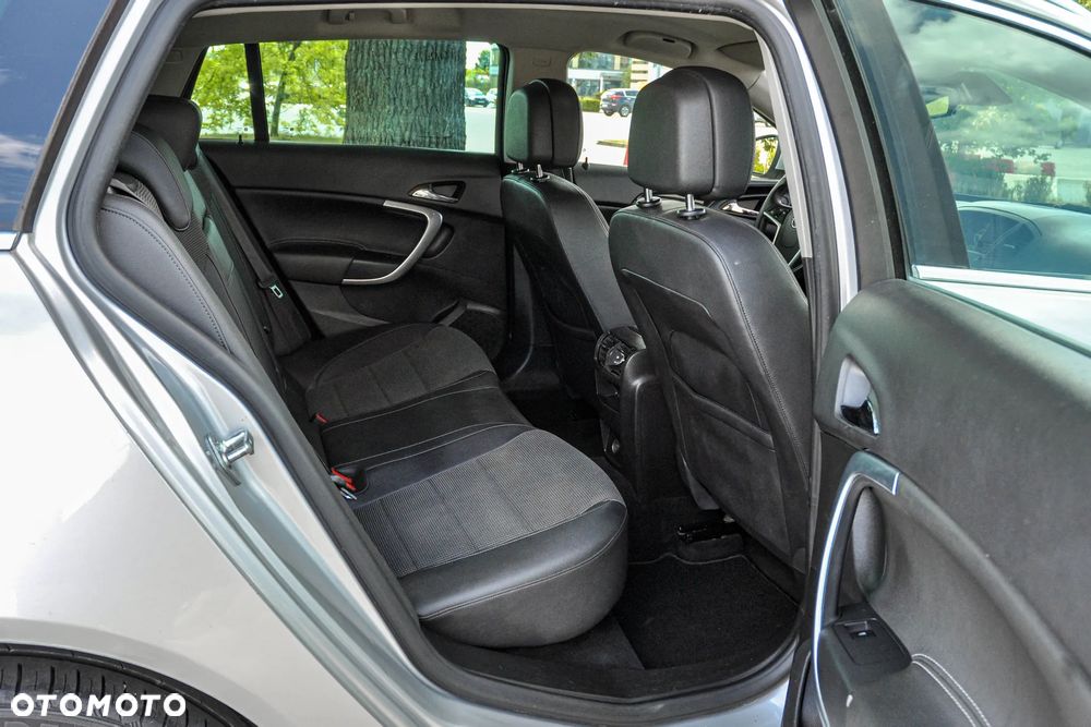Opel Insignia - 12