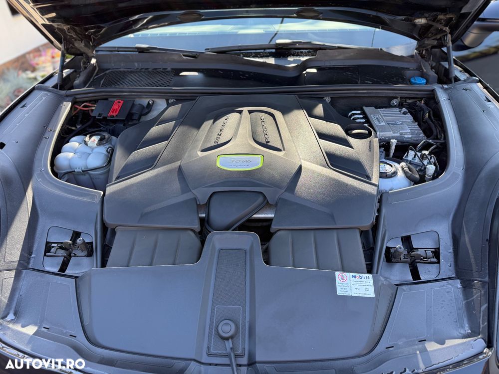 Porsche Cayenne - 14