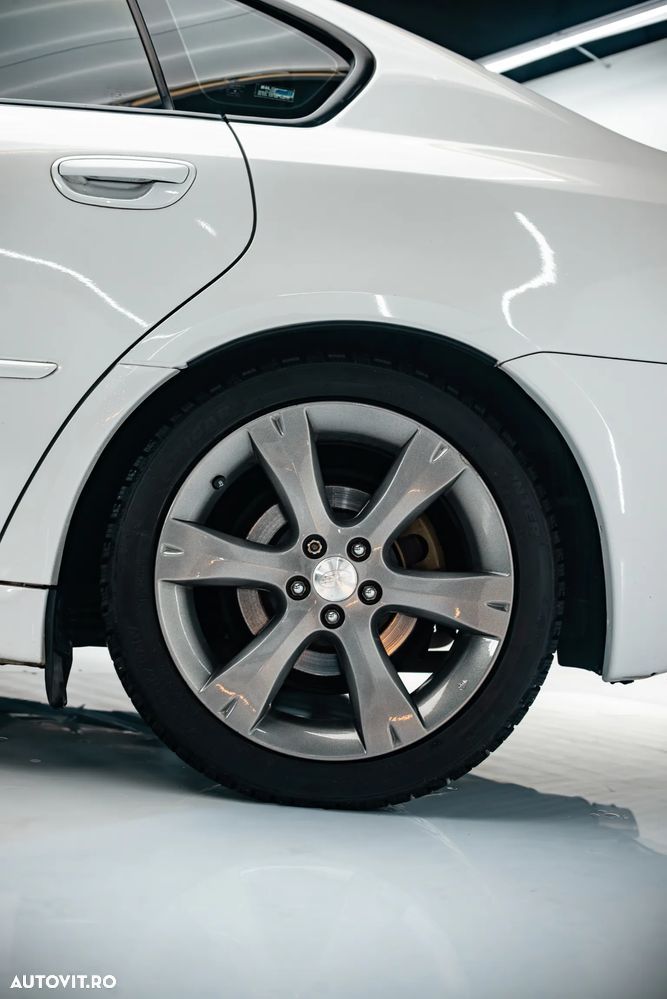 Subaru Legacy - 30