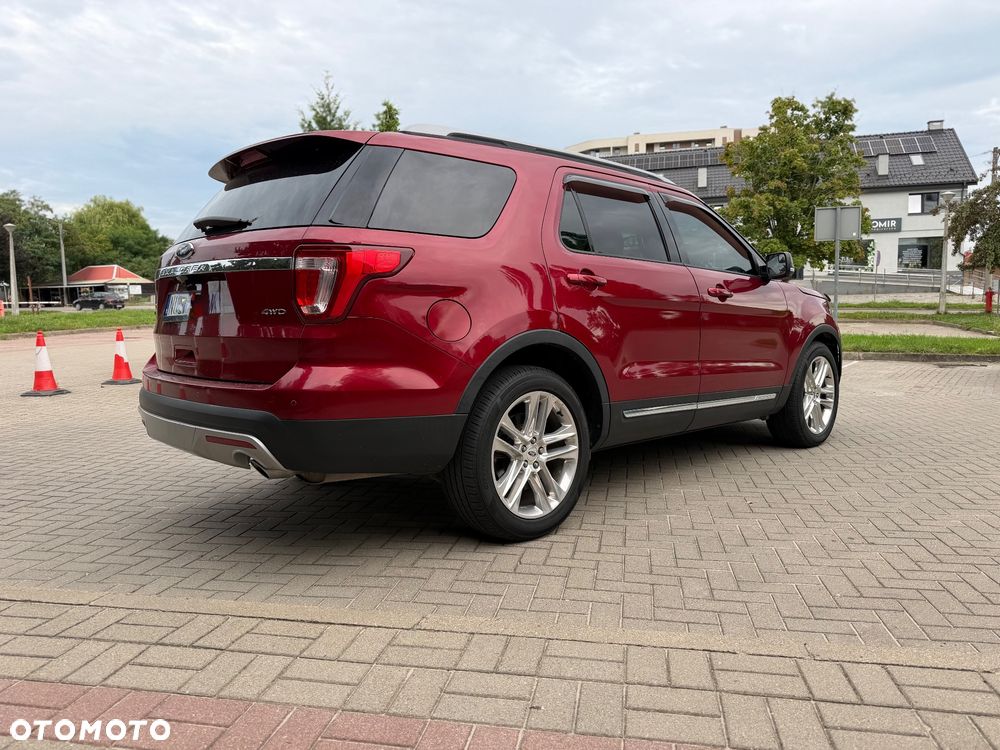 Ford Explorer - 3