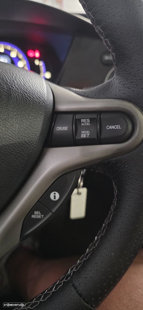 Honda Civic 1.8 Sport - 36