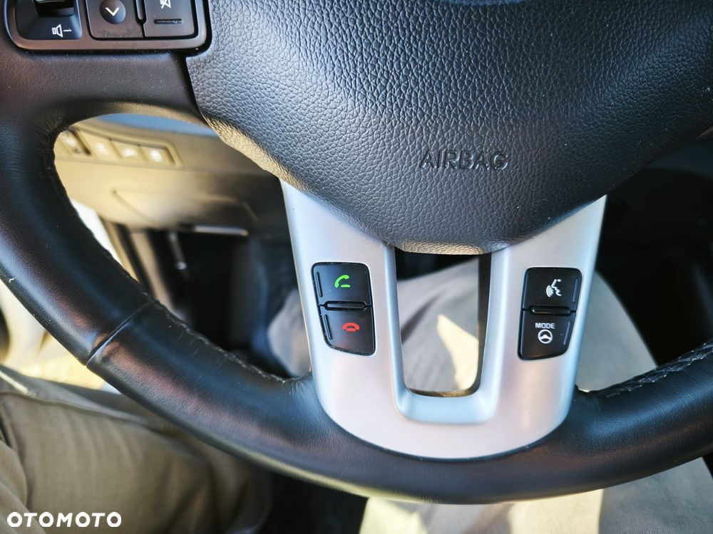 Kia Sportage 2,0 CRDI 2WD ISG Spirit - 20