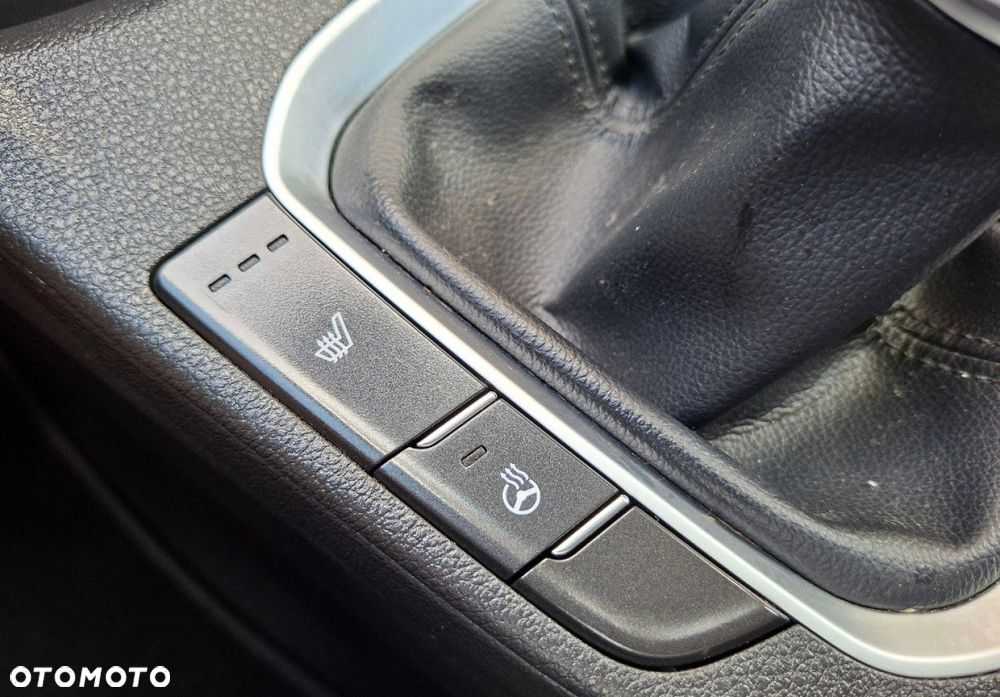 Hyundai i30 - 32