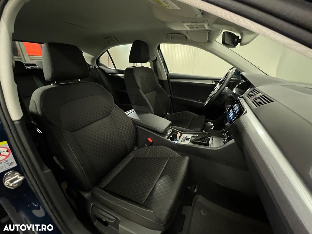 Skoda Superb 2.0 TDI DSG Ambition - 11
